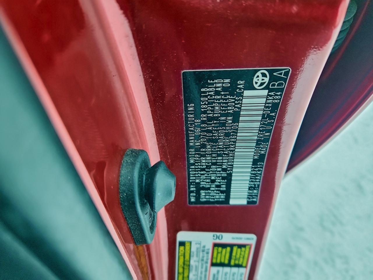 2019 TOYOTA COROLLA LE photo 12