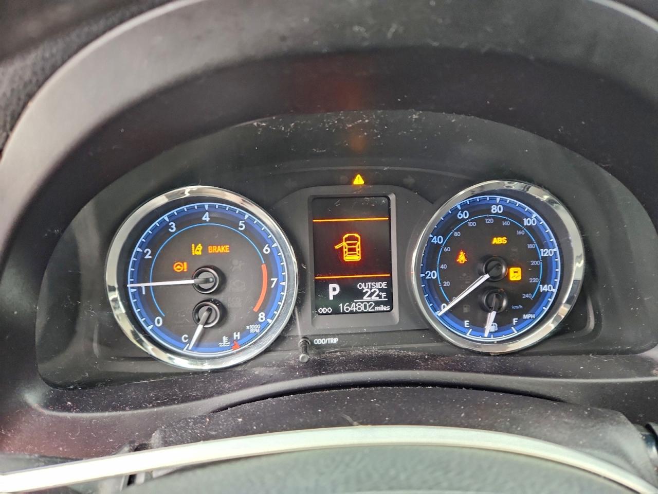 2019 TOYOTA COROLLA LE photo 9