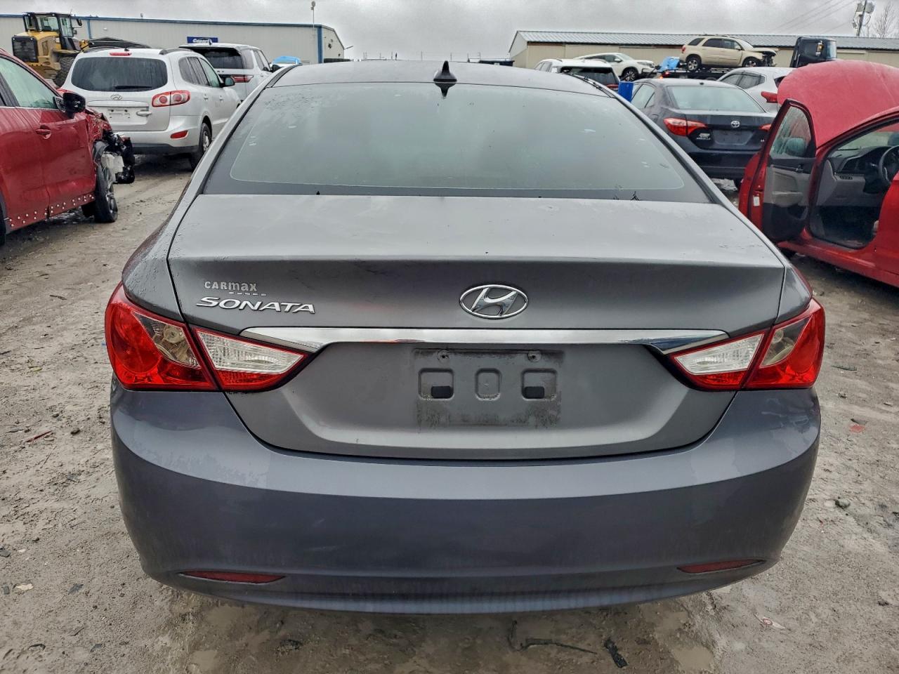 2013 HYUNDAI SONATA GLS photo 11