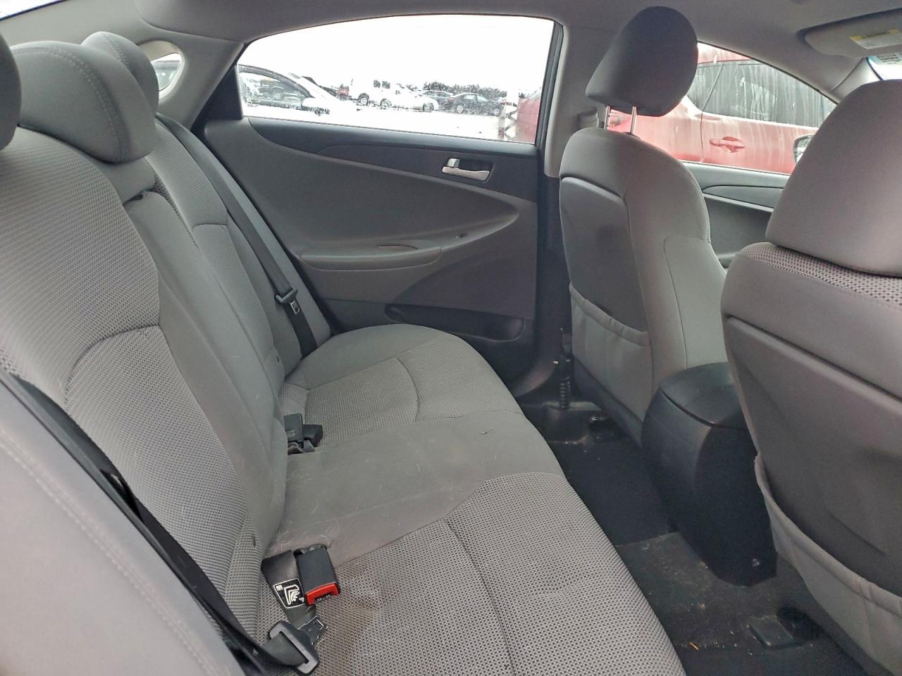 2013 HYUNDAI SONATA GLS photo 19