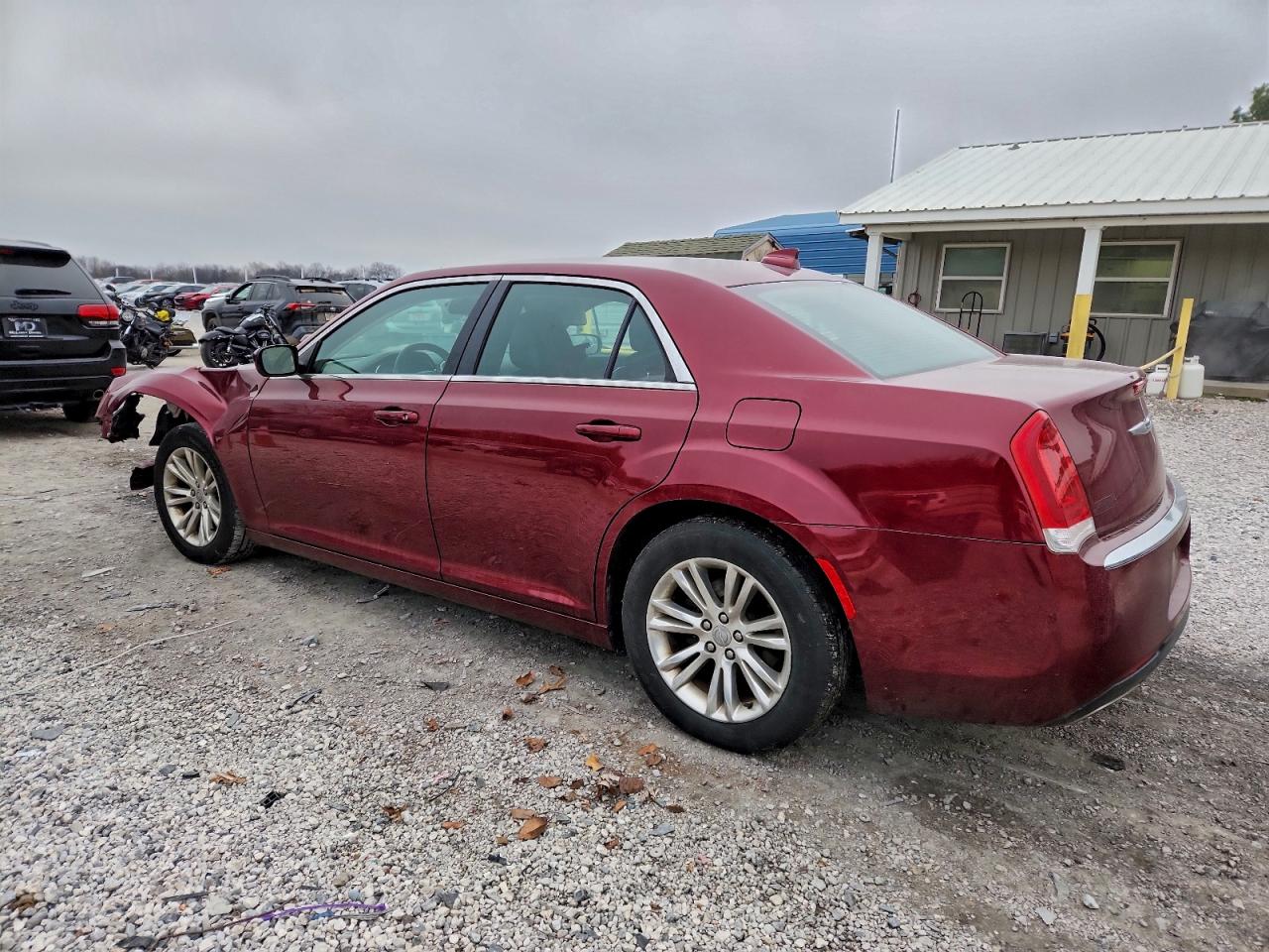 2016 CHRYSLER 300 LIMITED photo 4