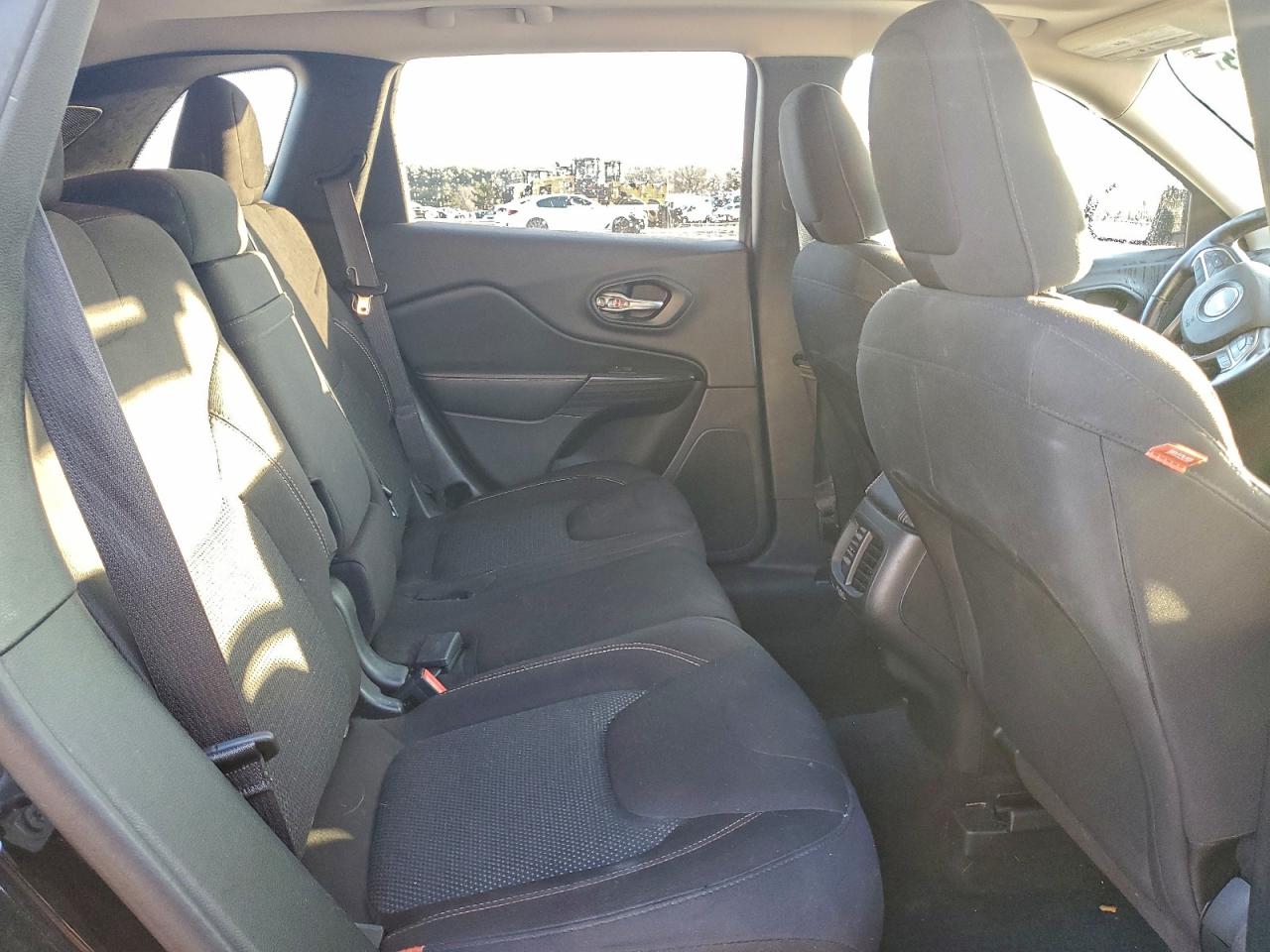 2017 JEEP CHEROKEE LATITUDE photo 11