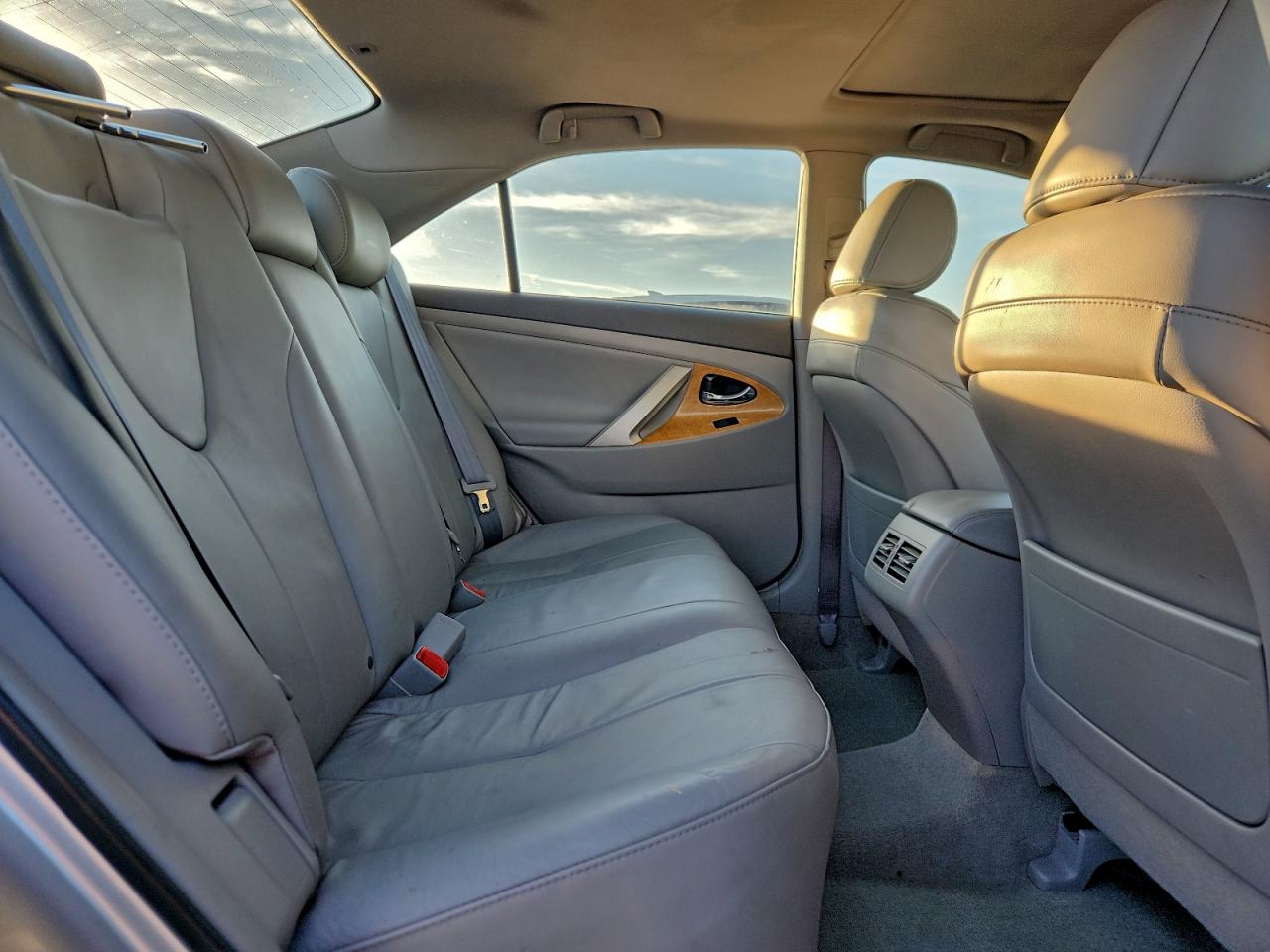 2007 TOYOTA CAMRY XLE V6 photo 19