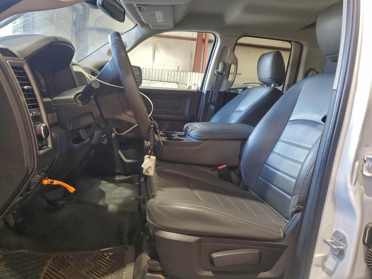 2019 RAM 1500 CLASSIC TRADESMAN photo 13