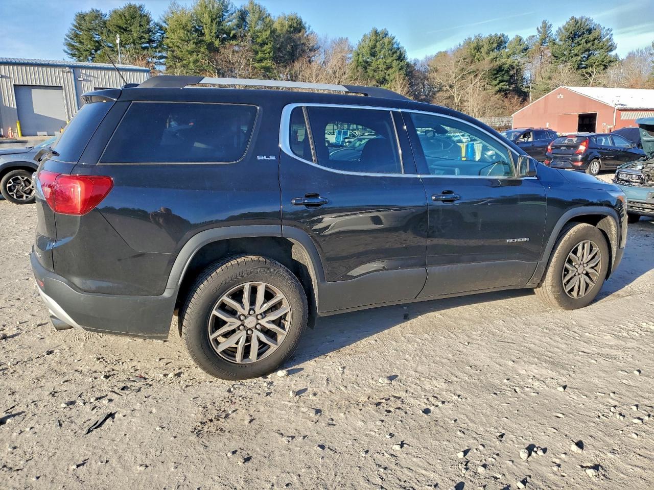 2019 GMC ACADIA SLE photo 3