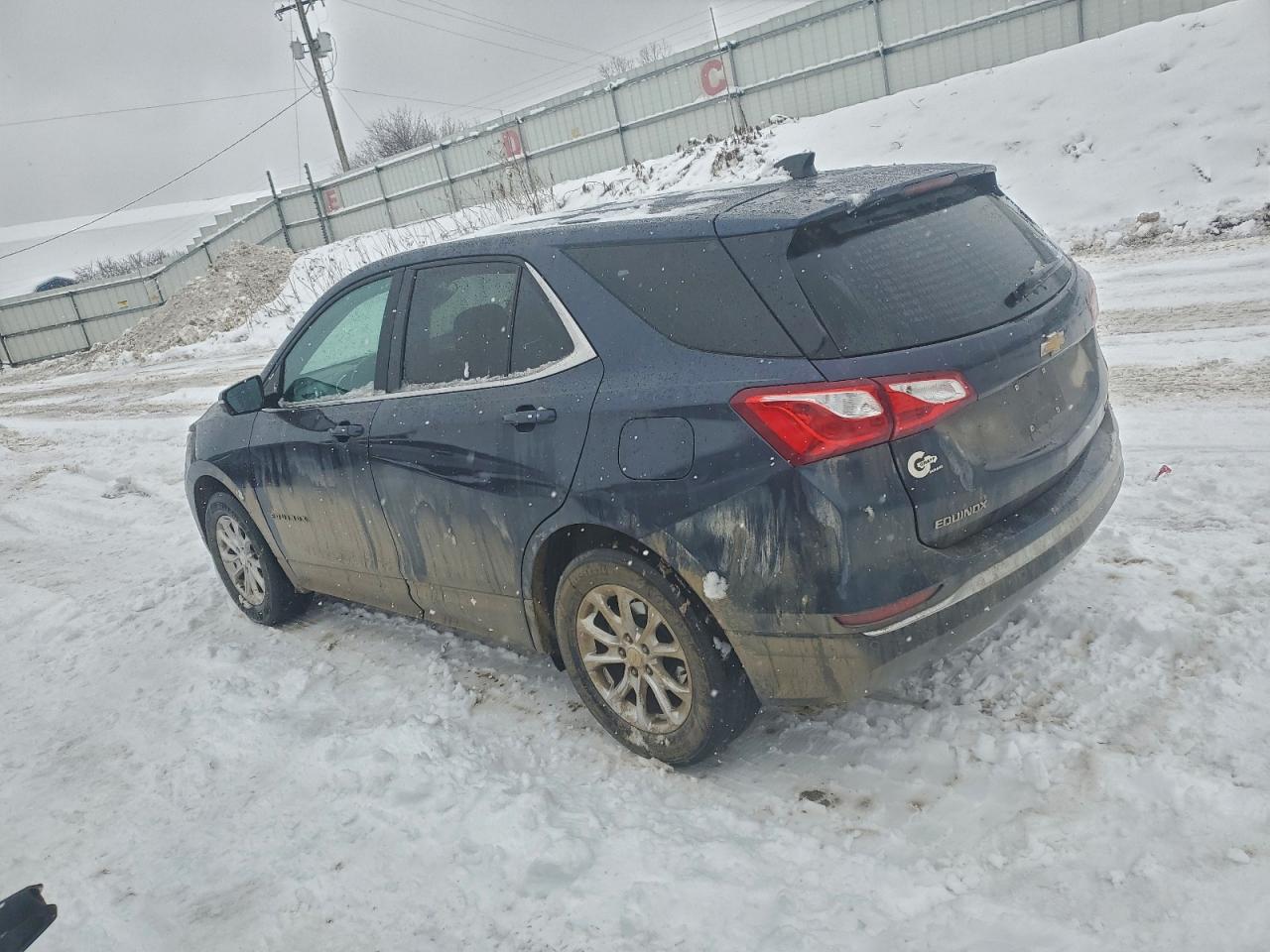 2019 CHEVROLET EQUINOX LT photo 4