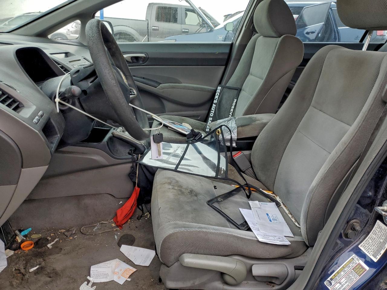 2011 HONDA CIVIC LX photo 7