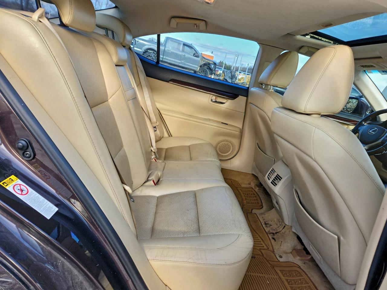 2013 LEXUS ES 350 photo 19