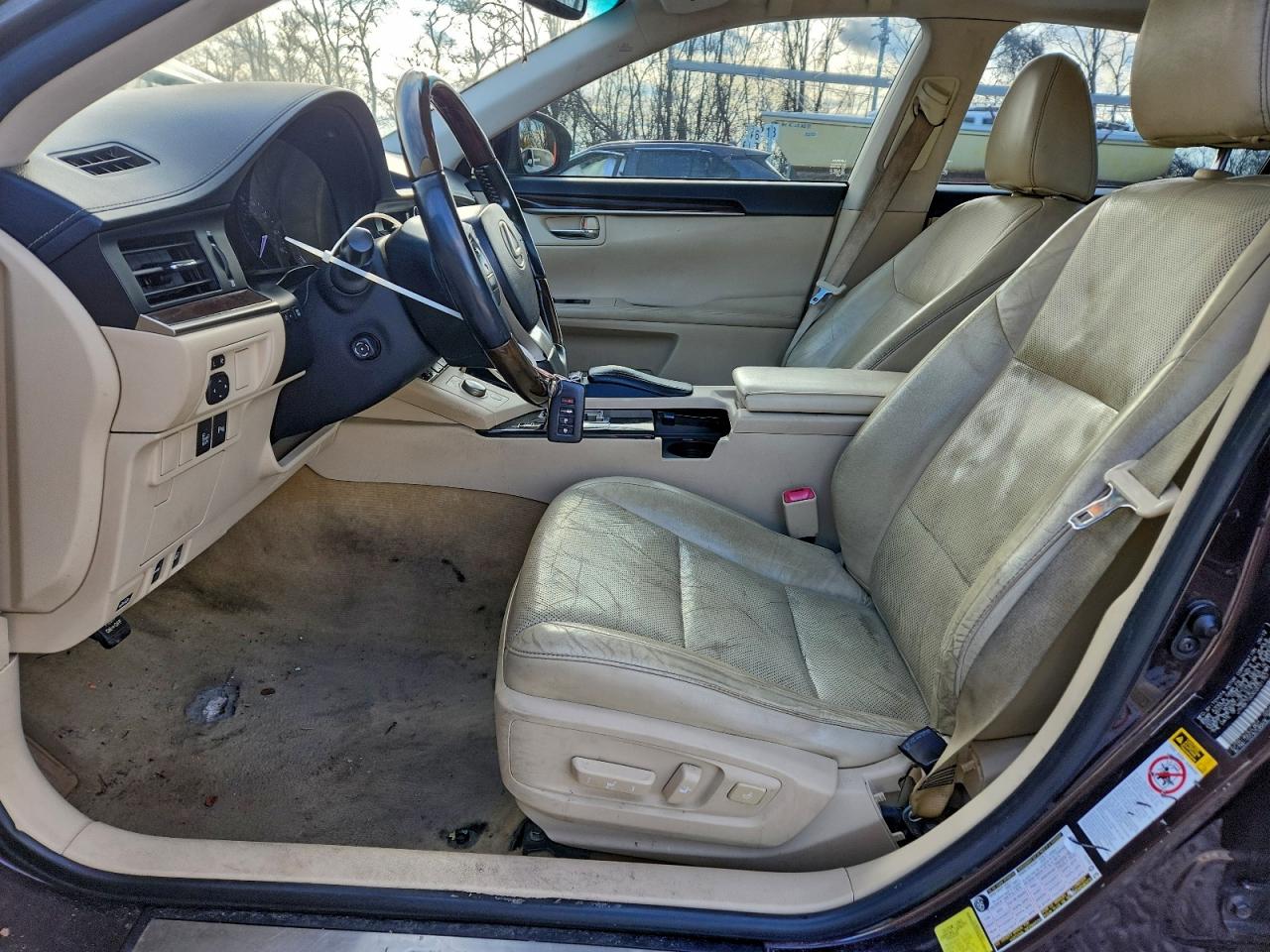 2013 LEXUS ES 350 photo 13