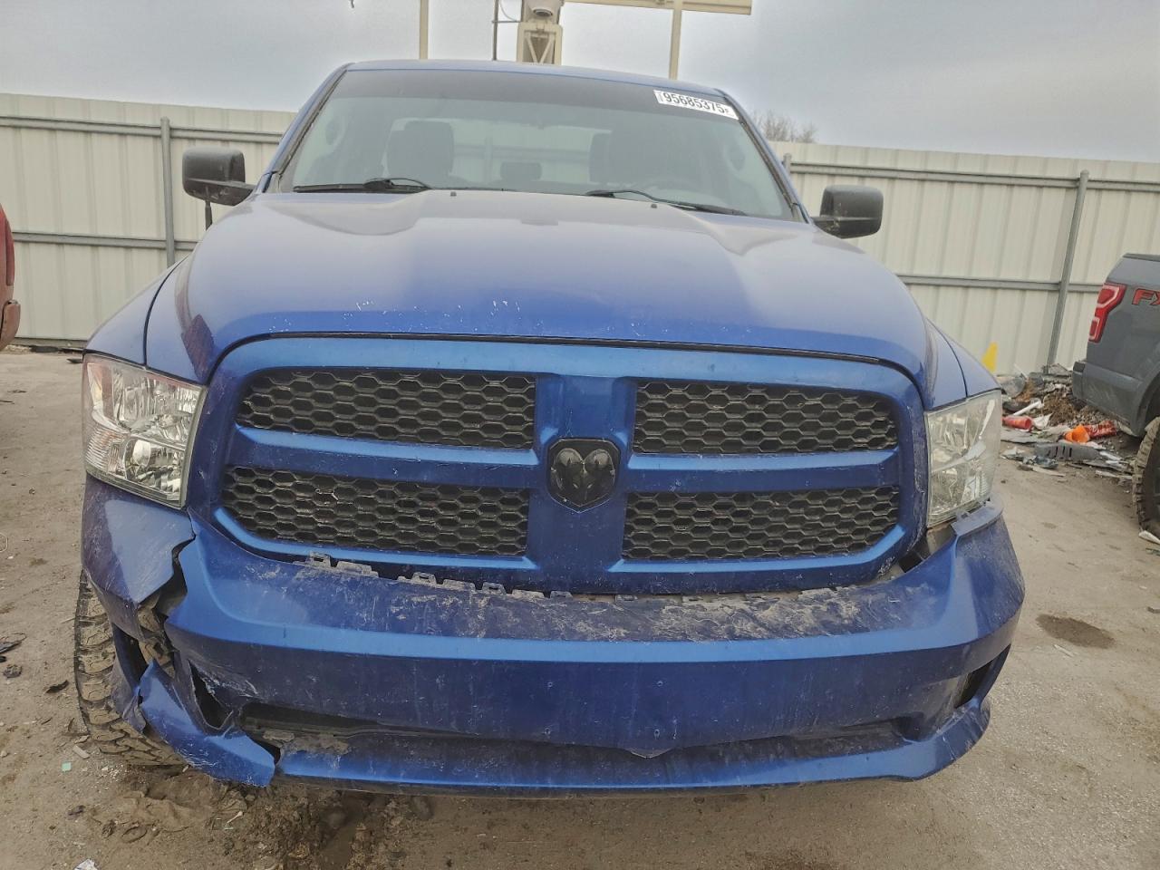 2015 RAM 1500 ST photo 5