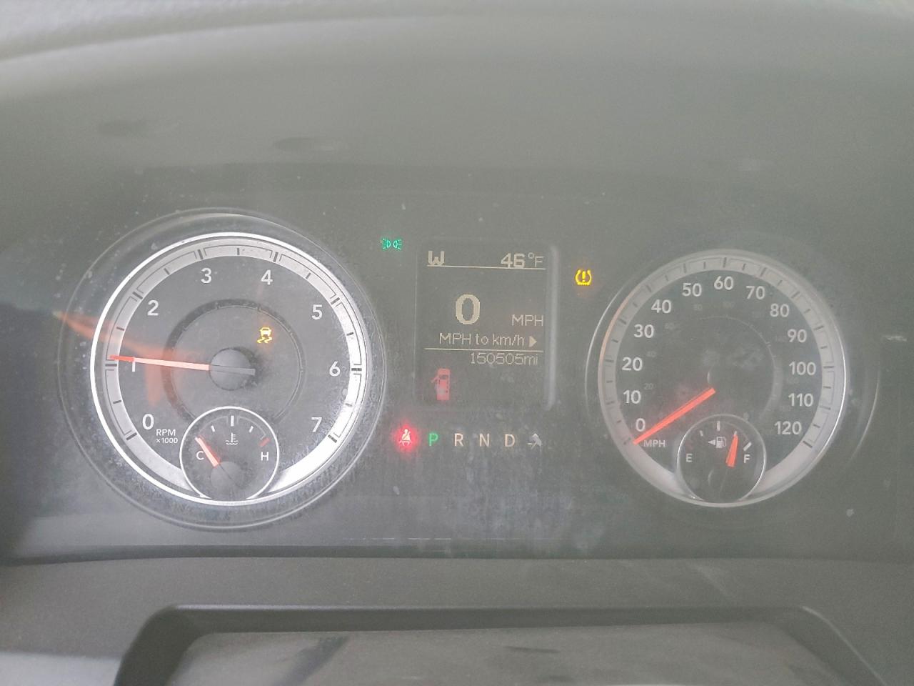 2015 RAM 1500 ST photo 9