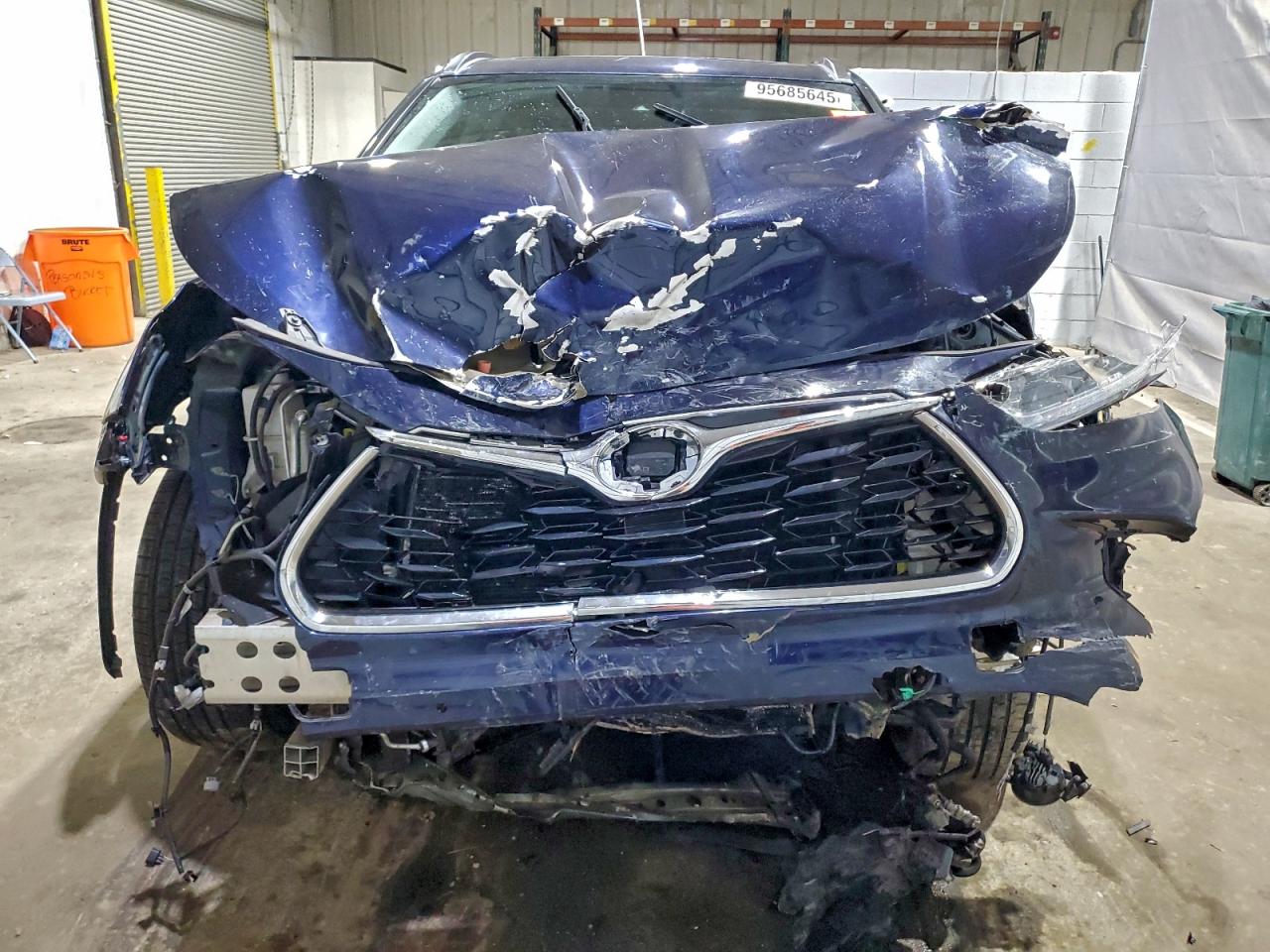 2020 TOYOTA HIGHLANDER LIMITED photo 9