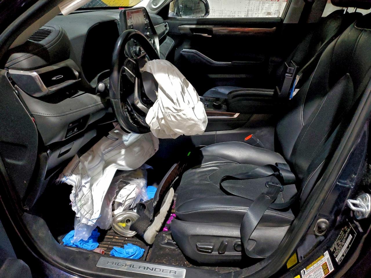 2020 TOYOTA HIGHLANDER LIMITED photo 13