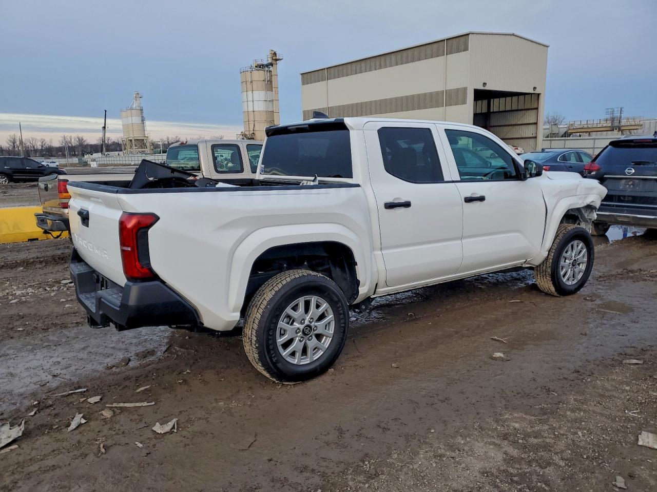 2025 TOYOTA TACOMA SR photo 7