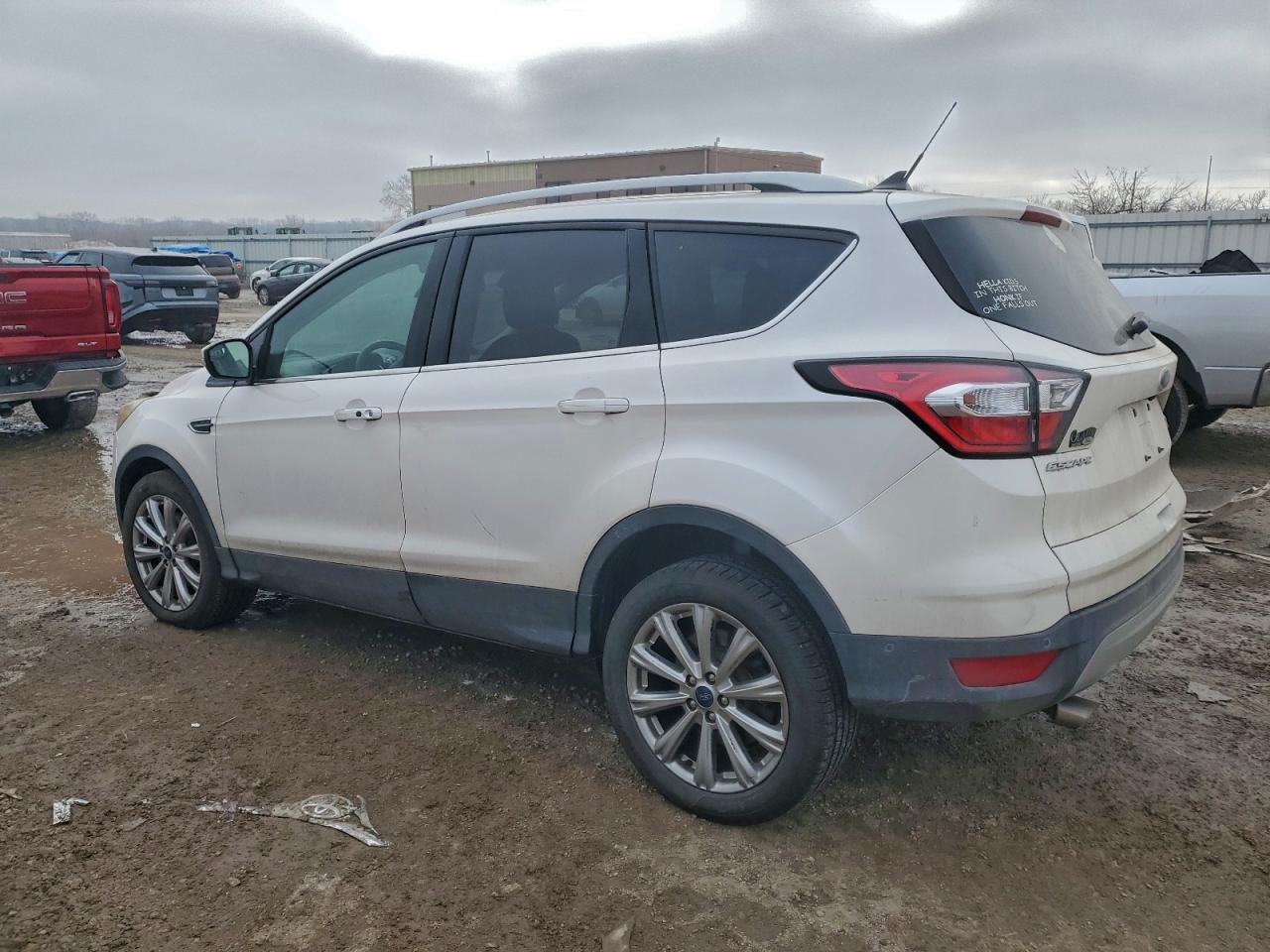 2018 FORD ESCAPE TITANIUM photo 3
