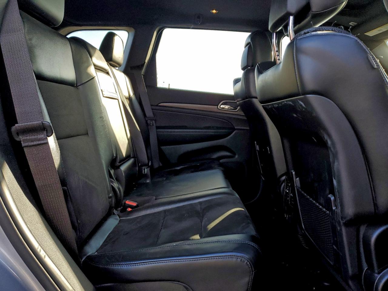 2019 JEEP GRAND CHEROKEE LAREDO photo 21