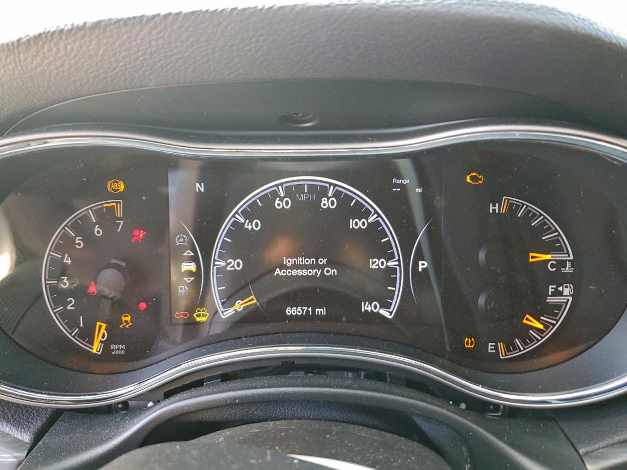 2019 JEEP GRAND CHEROKEE LAREDO photo 17