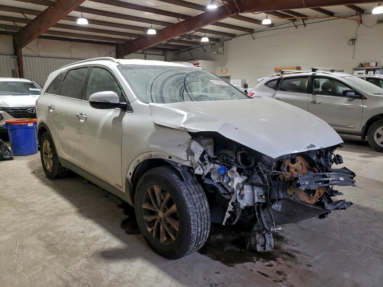 2016 KIA SORENTO LX photo 4