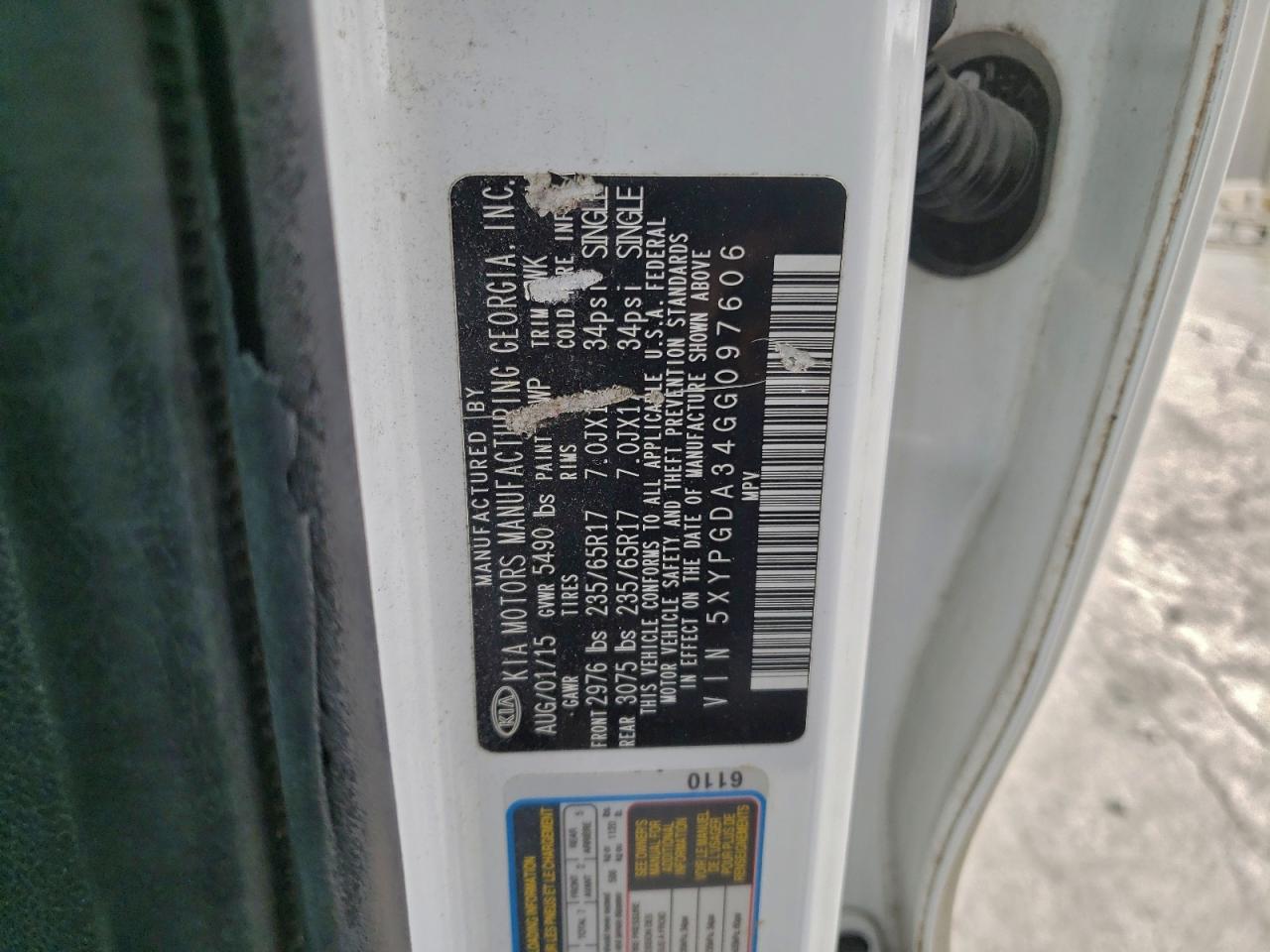 2016 KIA SORENTO LX photo 13