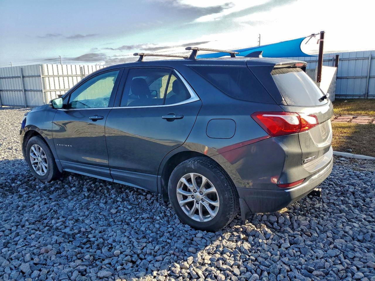 2019 CHEVROLET EQUINOX LT photo 2