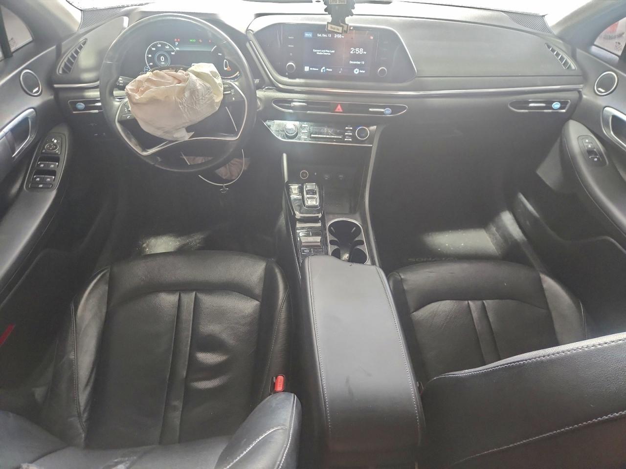 2020 HYUNDAI SONATA SEL photo 8