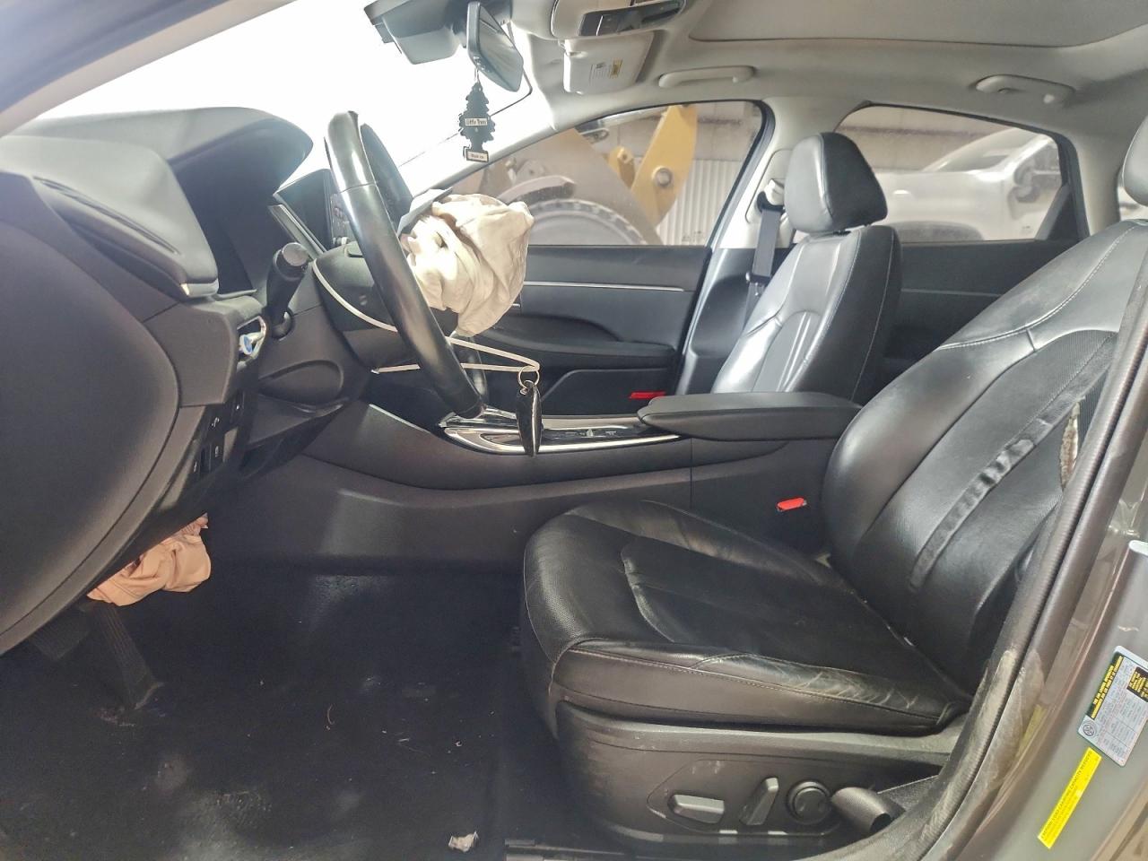 2020 HYUNDAI SONATA SEL photo 7