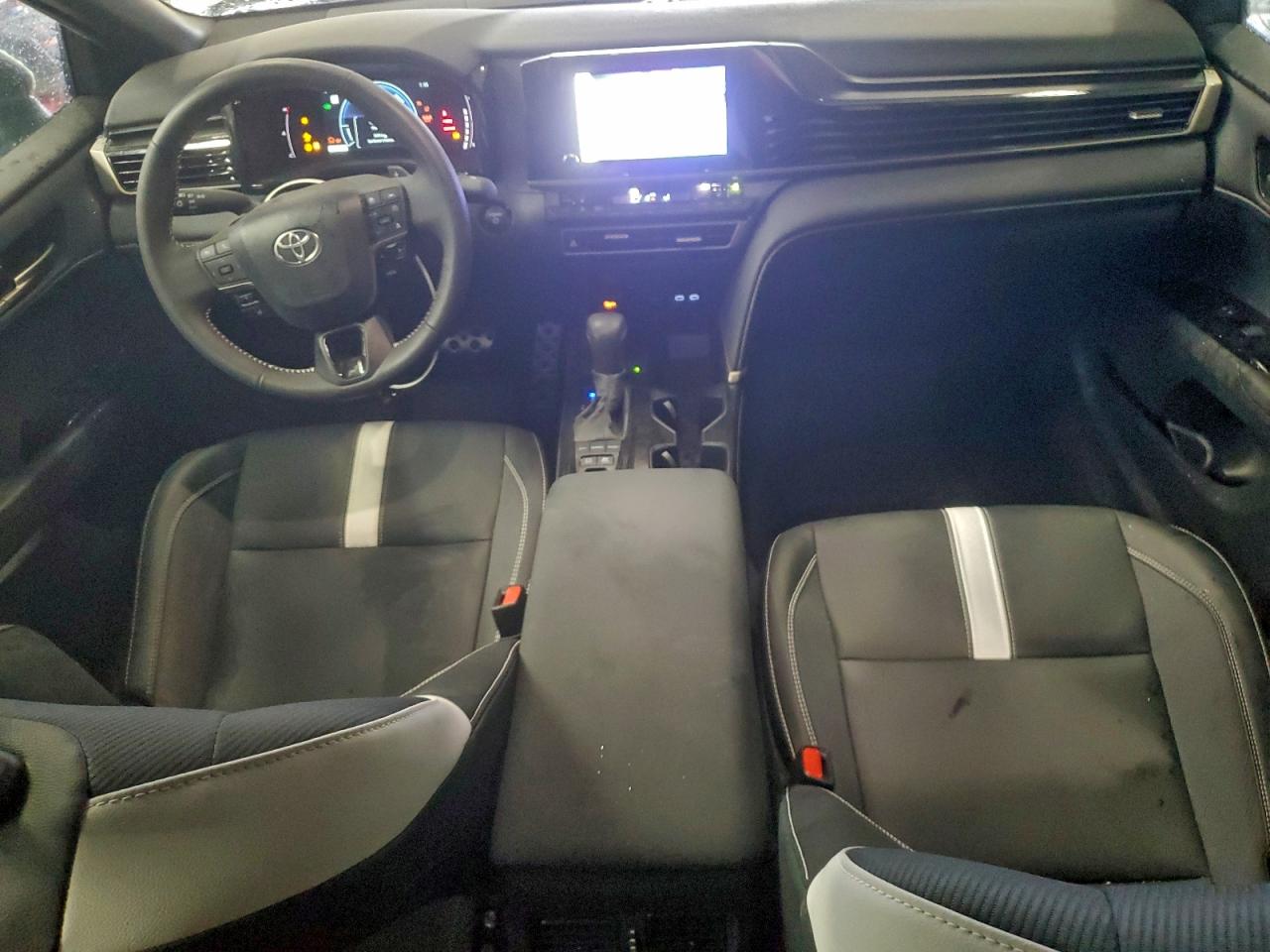 2025 TOYOTA CAMRY SE photo 8