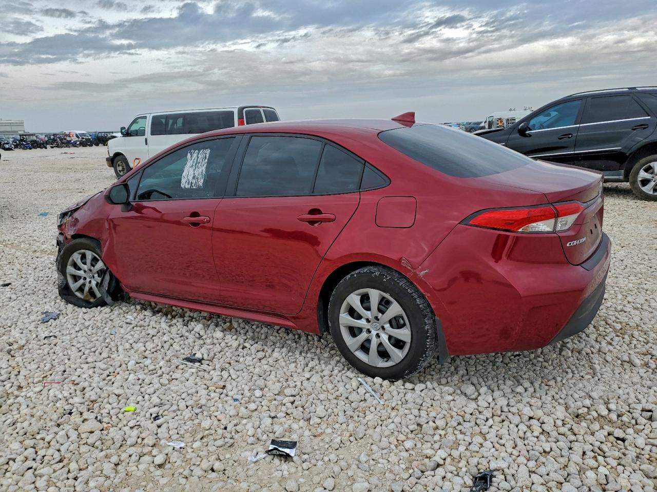 2024 TOYOTA COROLLA LE photo 4