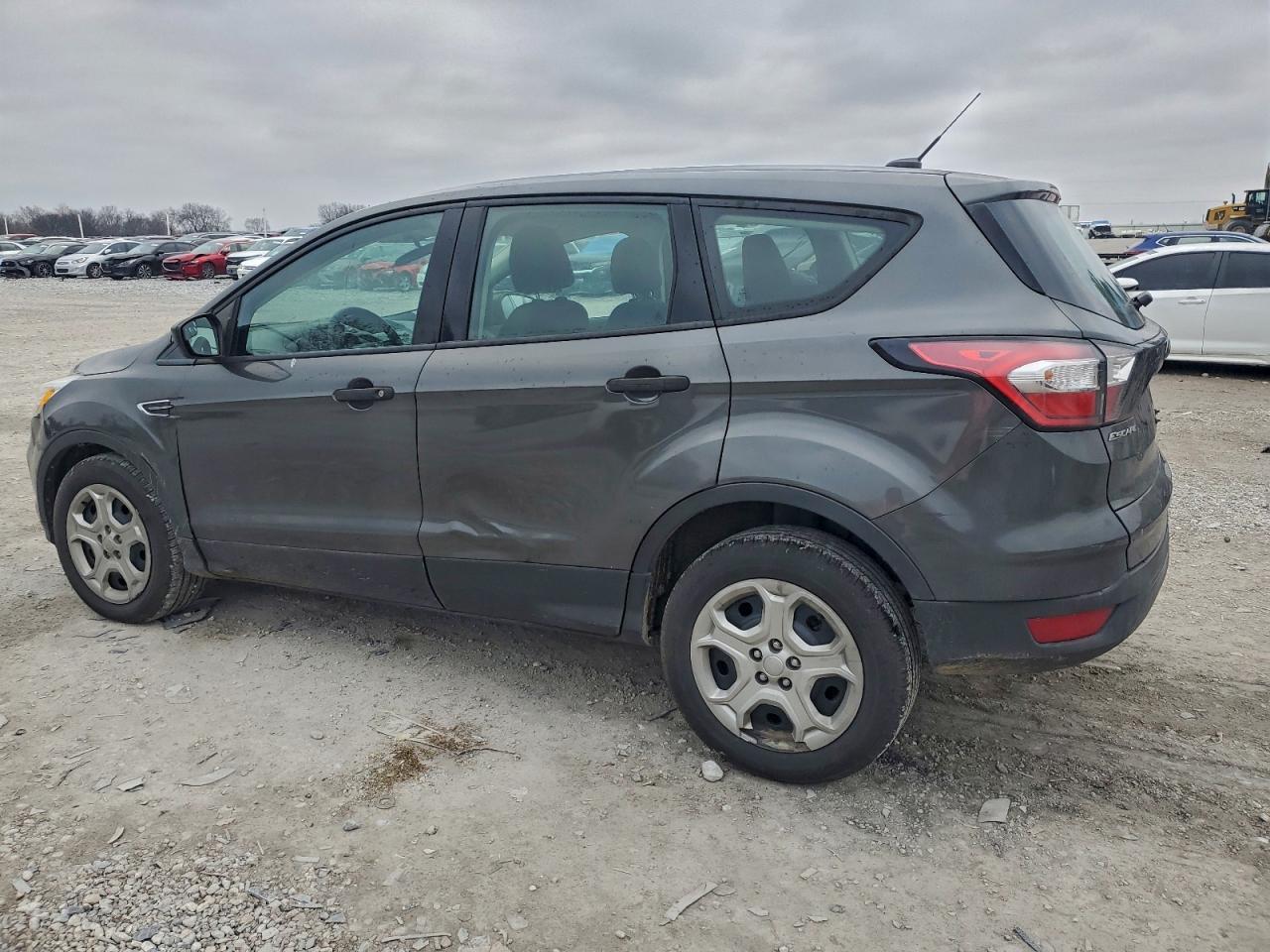 2017 FORD ESCAPE S photo 3
