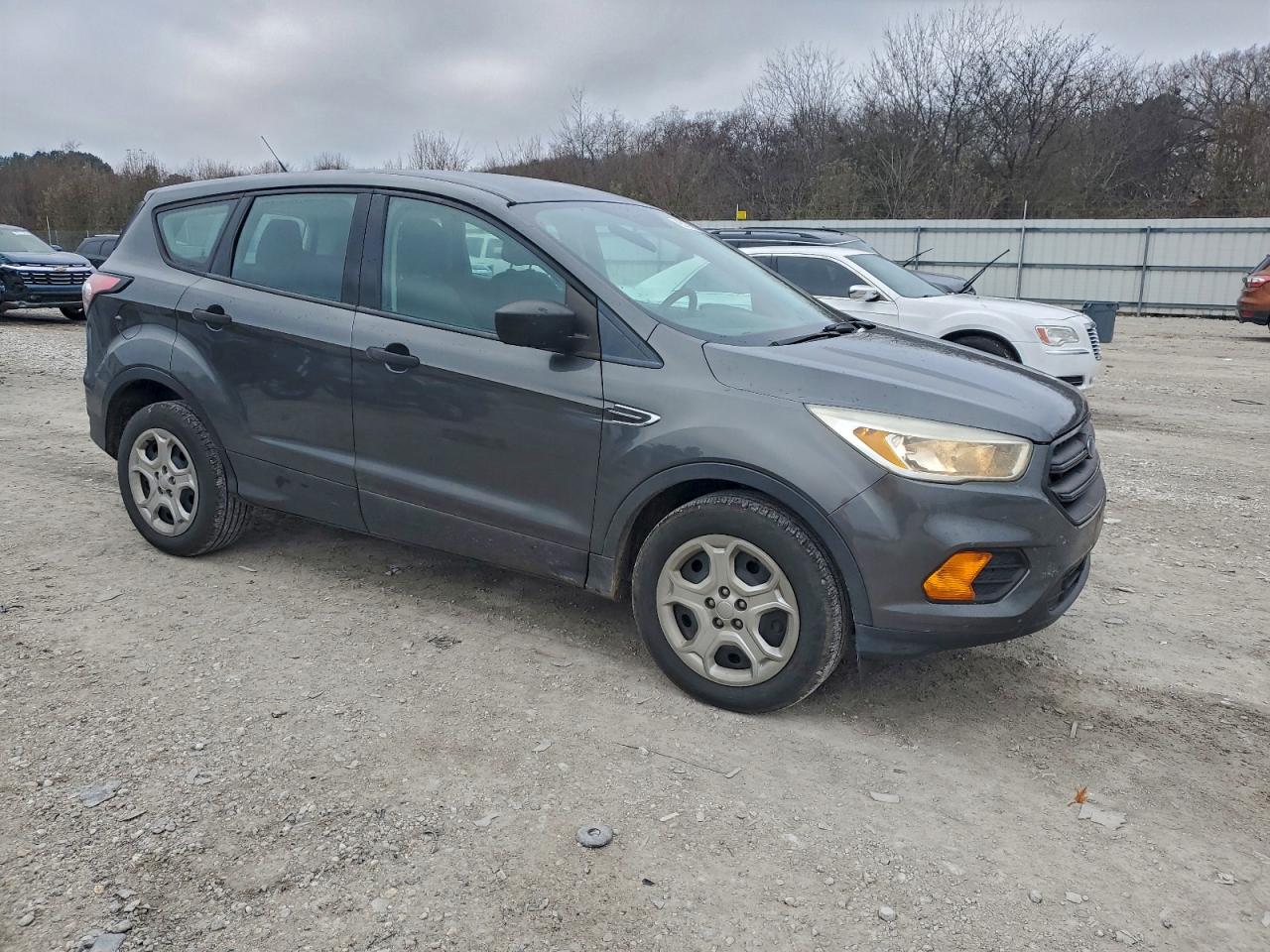 2017 FORD ESCAPE S photo 7