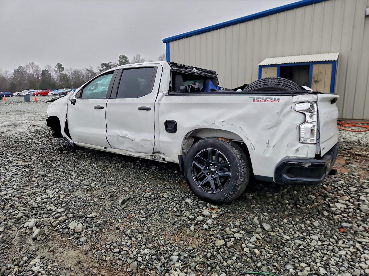 2023 CHEVROLET SILVERADO K1500 TRAIL BOSS CUSTOM photo 3