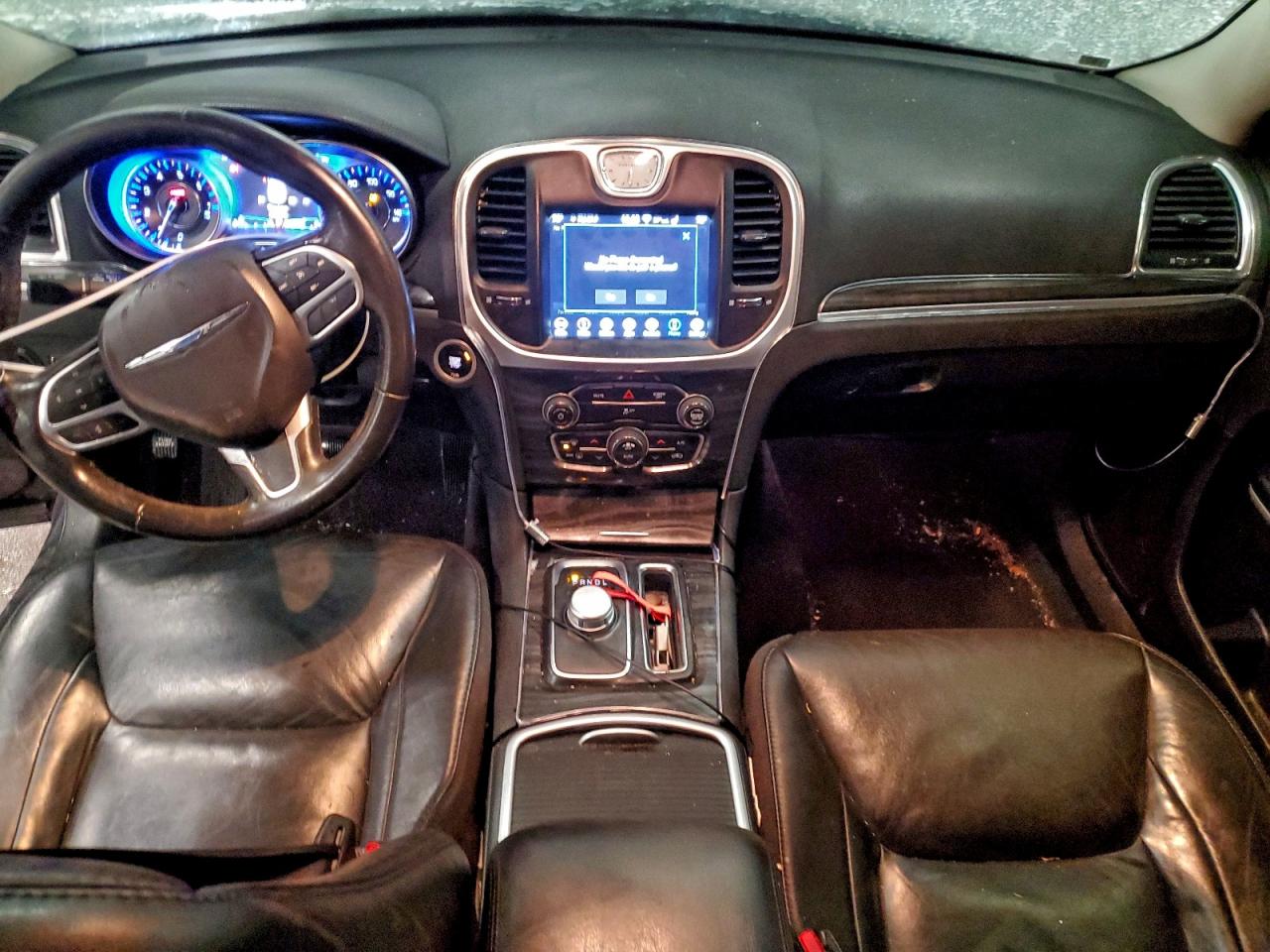 2019 CHRYSLER 300 TOURING photo 15