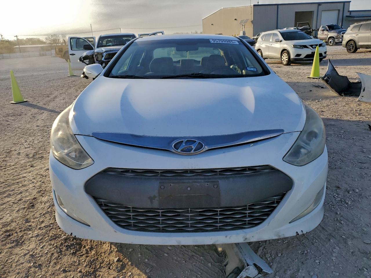 2011 HYUNDAI SONATA HYBRID photo 9