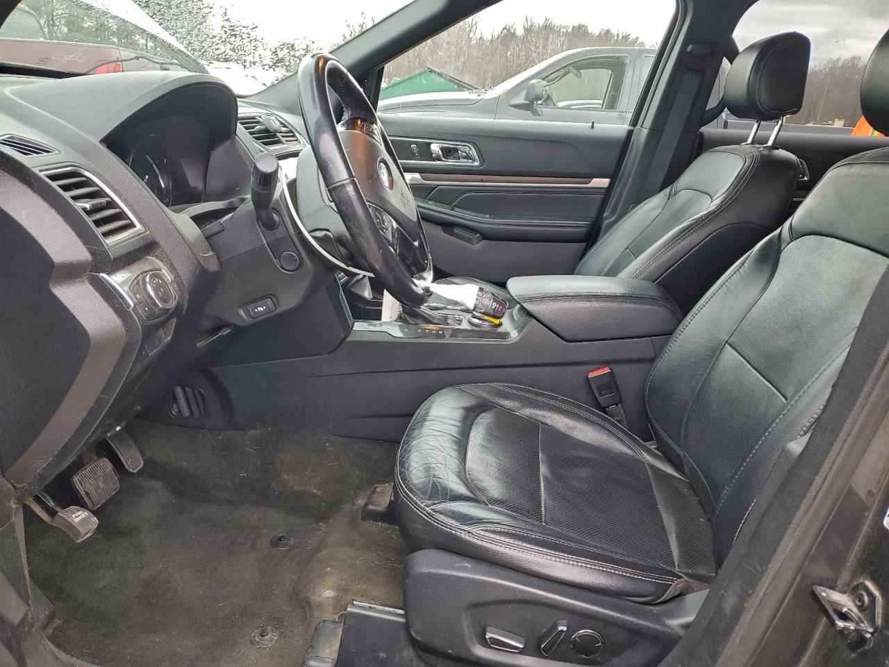 2017 FORD EXPLORER LIMITED photo 25