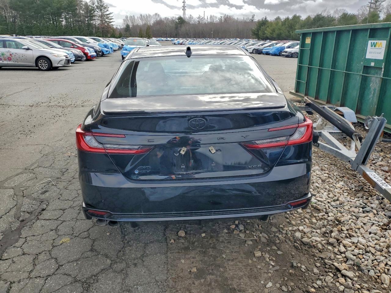 2025 TOYOTA CAMRY XSE photo 11
