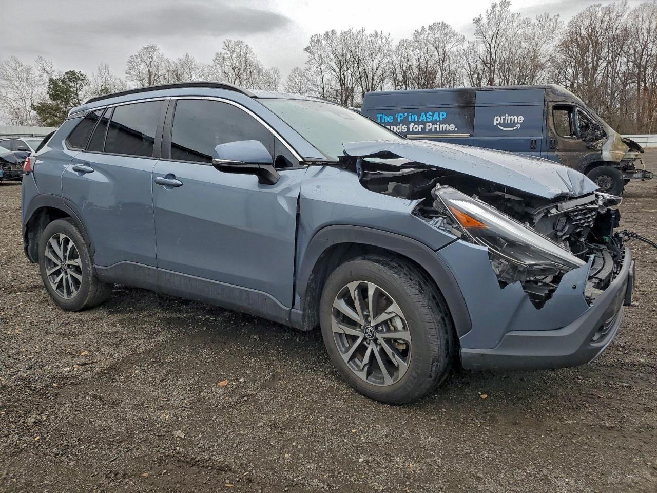 2023 TOYOTA COROLLA CROSS XLE photo 4