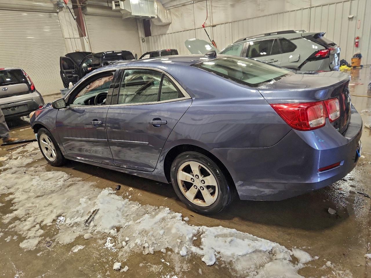 2014 CHEVROLET MALIBU LS photo 4