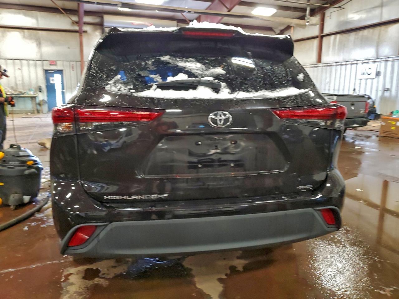 2020 TOYOTA HIGHLANDER L photo 6