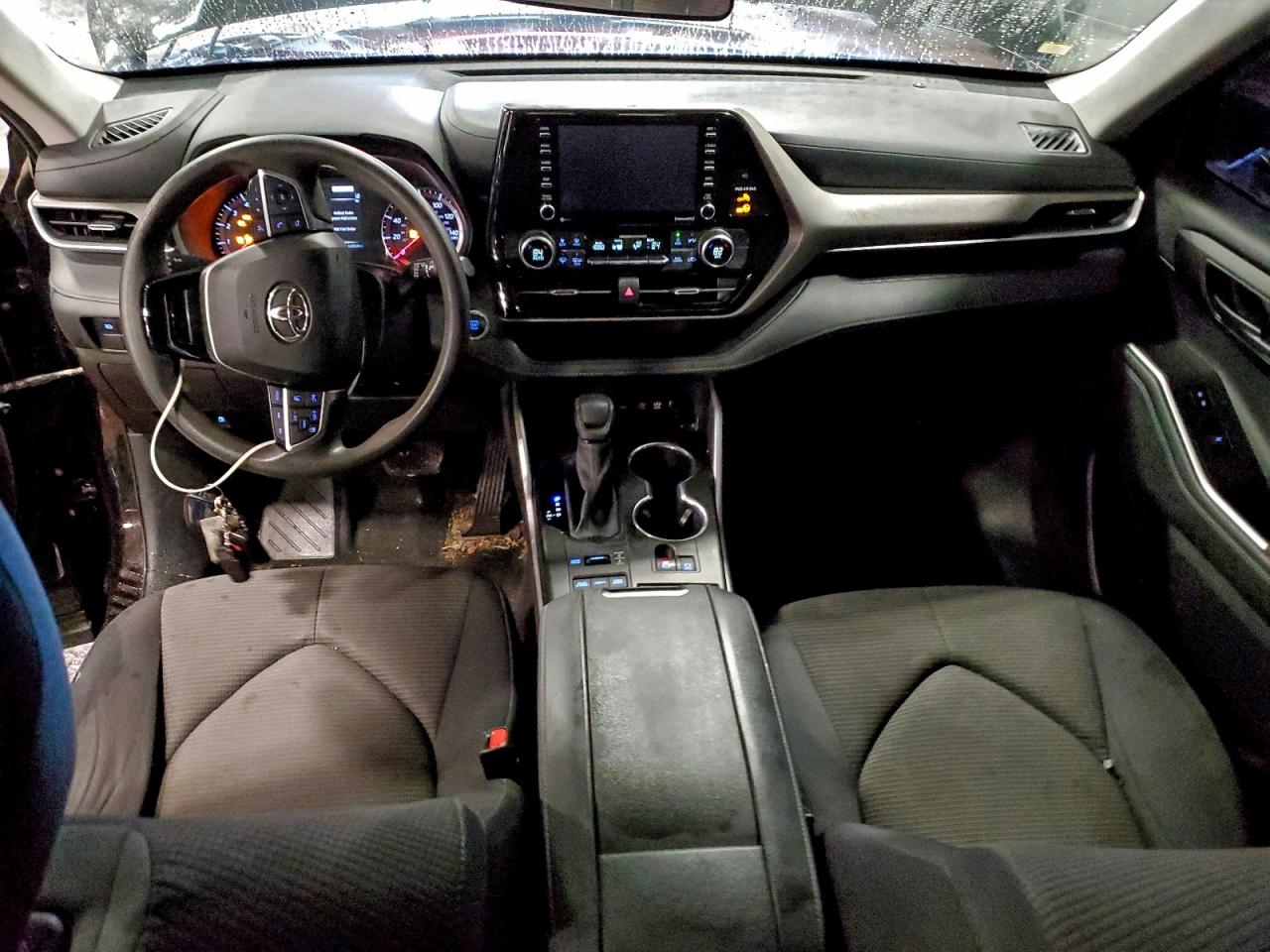 2020 TOYOTA HIGHLANDER L photo 8