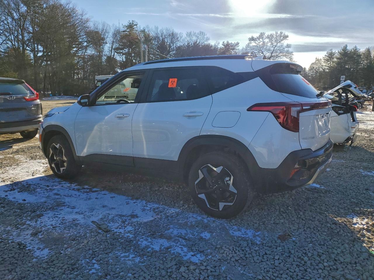 2025 KIA SELTOS S photo 4