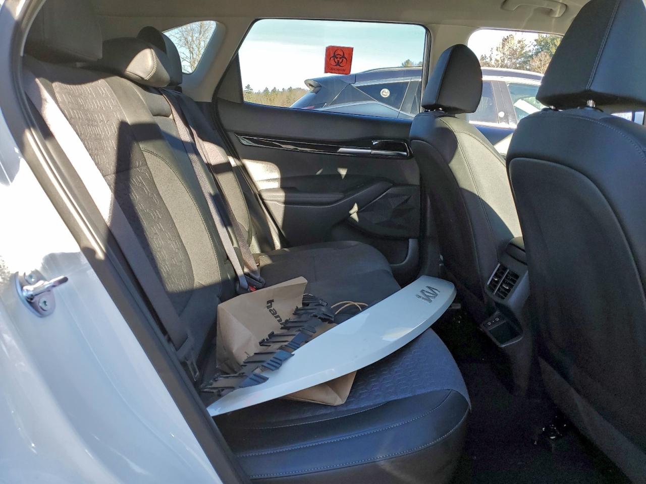 2025 KIA SELTOS S photo 31