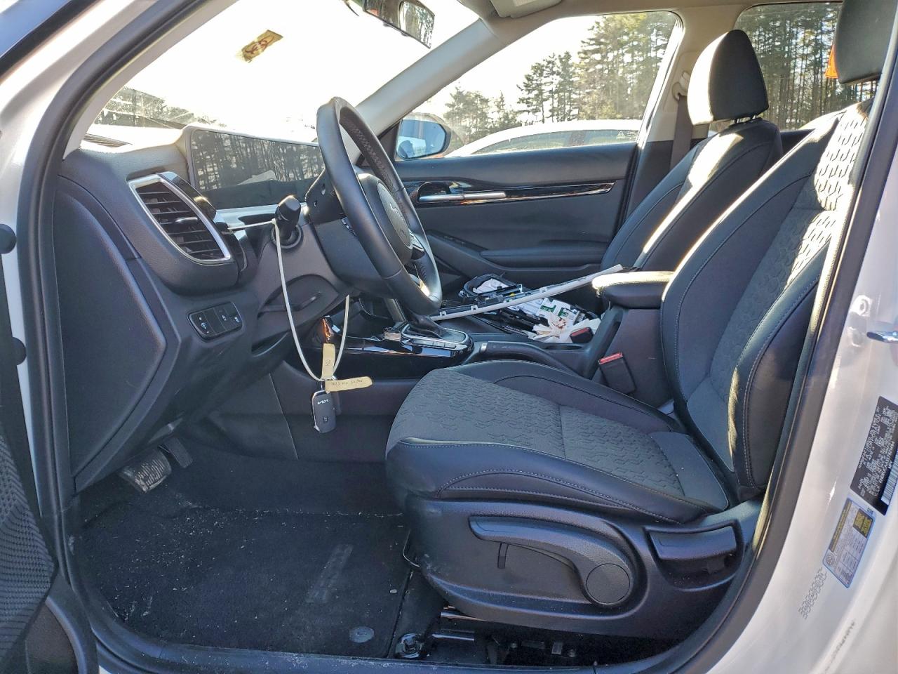 2025 KIA SELTOS S photo 19