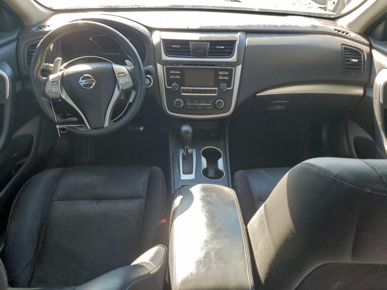 2017 NISSAN ALTIMA 2.5 SR photo 8