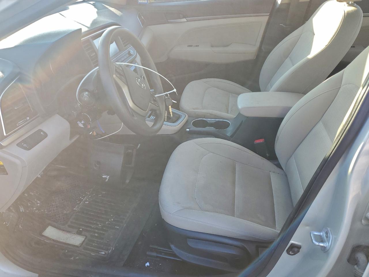 2017 HYUNDAI ELANTRA SE photo 13