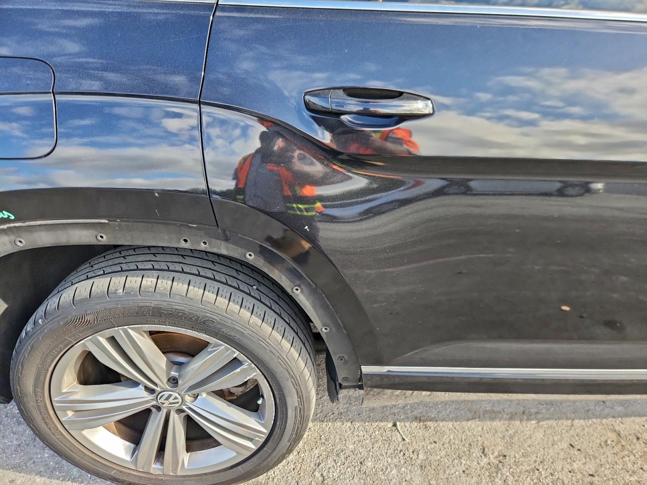 2018 VOLKSWAGEN ATLAS SEL photo 31