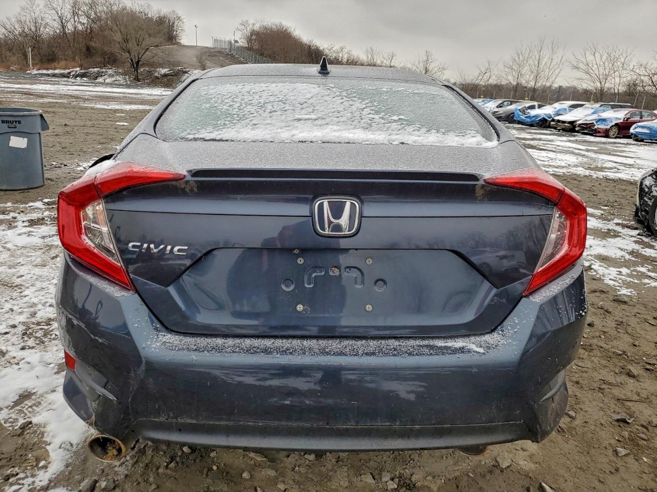 2017 HONDA CIVIC EX photo 11