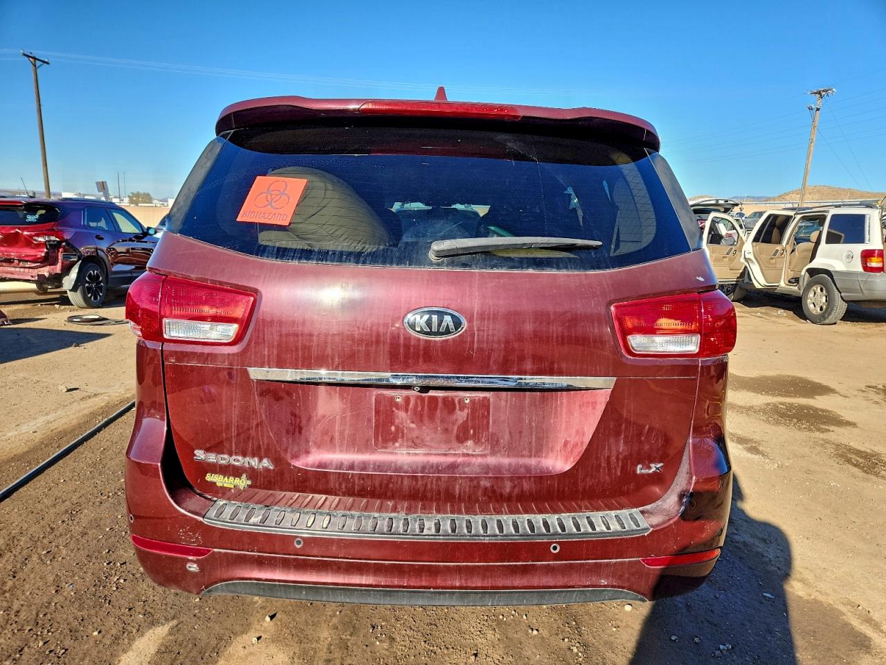 2017 KIA SEDONA LX photo 16
