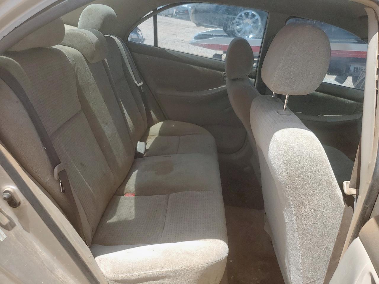 2005 TOYOTA COROLLA photo 10