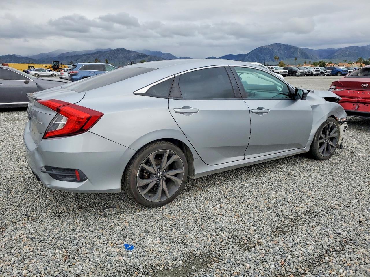 2020 HONDA CIVIC SPORT photo 3