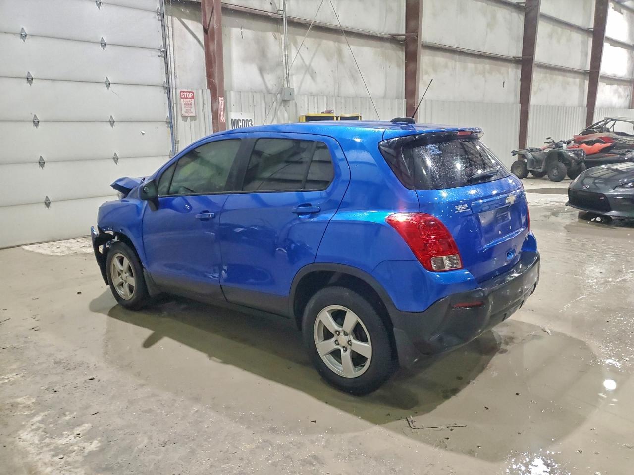 2015 CHEVROLET TRAX 1LS photo 3